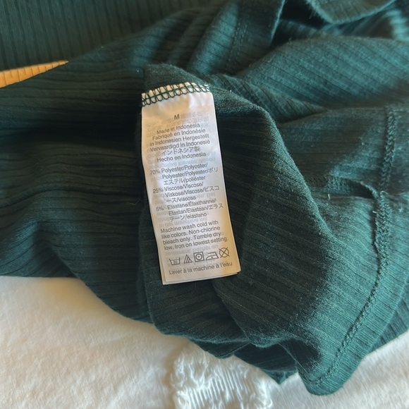 Madewell Forest Green Ribbed Turtleneck medium - Picture 5 of 5